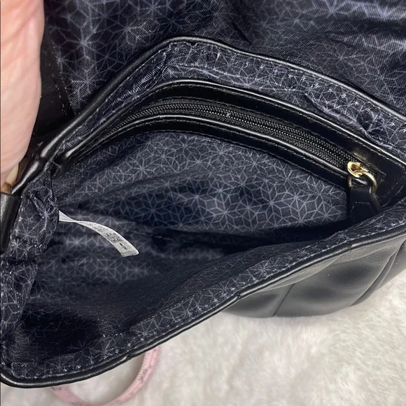 Black Soft Faux Leather quilted Shoulder Bag - Picture 7 of 10